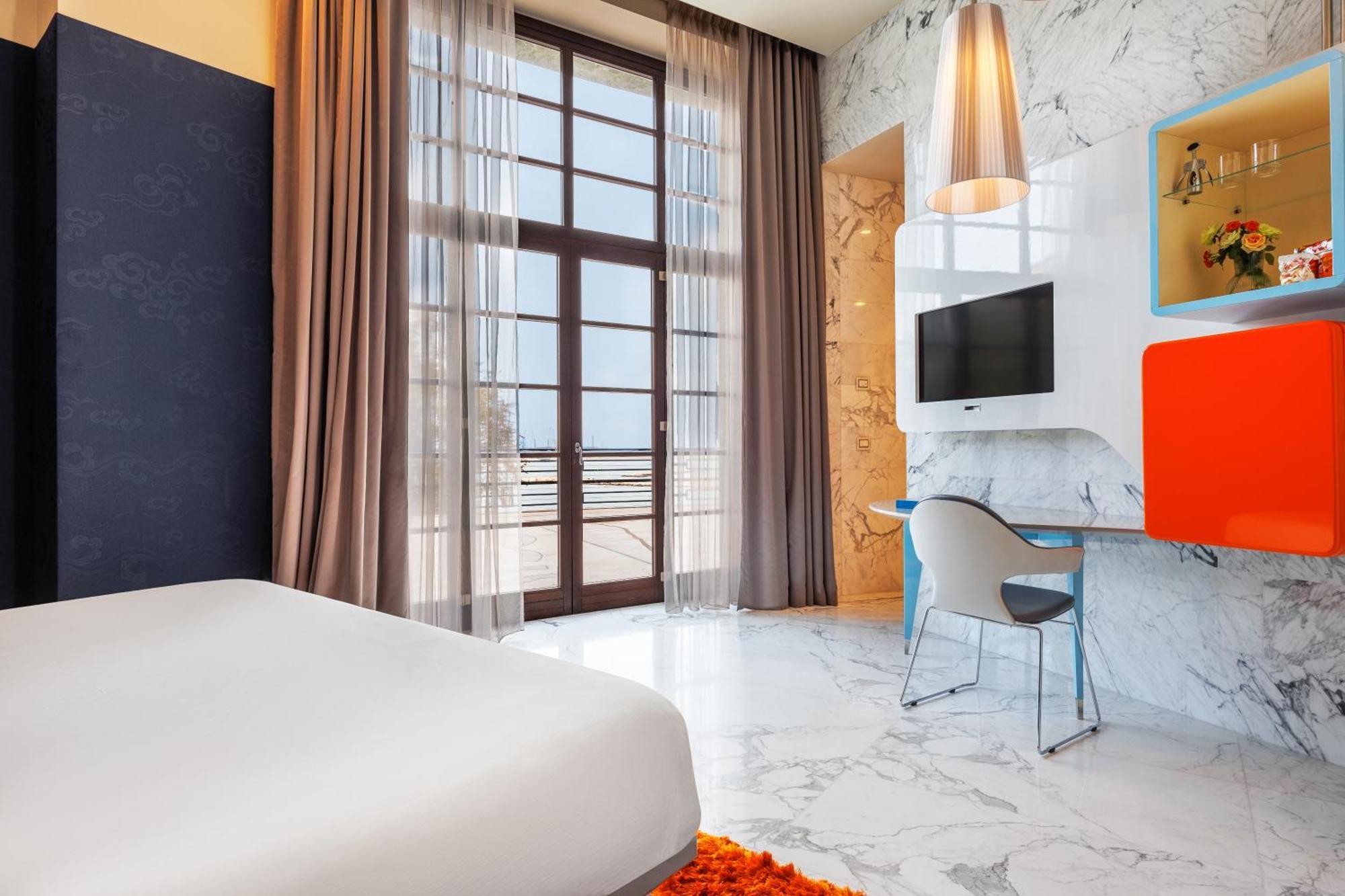 iH ホテルズ バリ グランデ アルベルゴ デッレ ナツィオーニ バーリ エクステリア 写真 Deluxe room